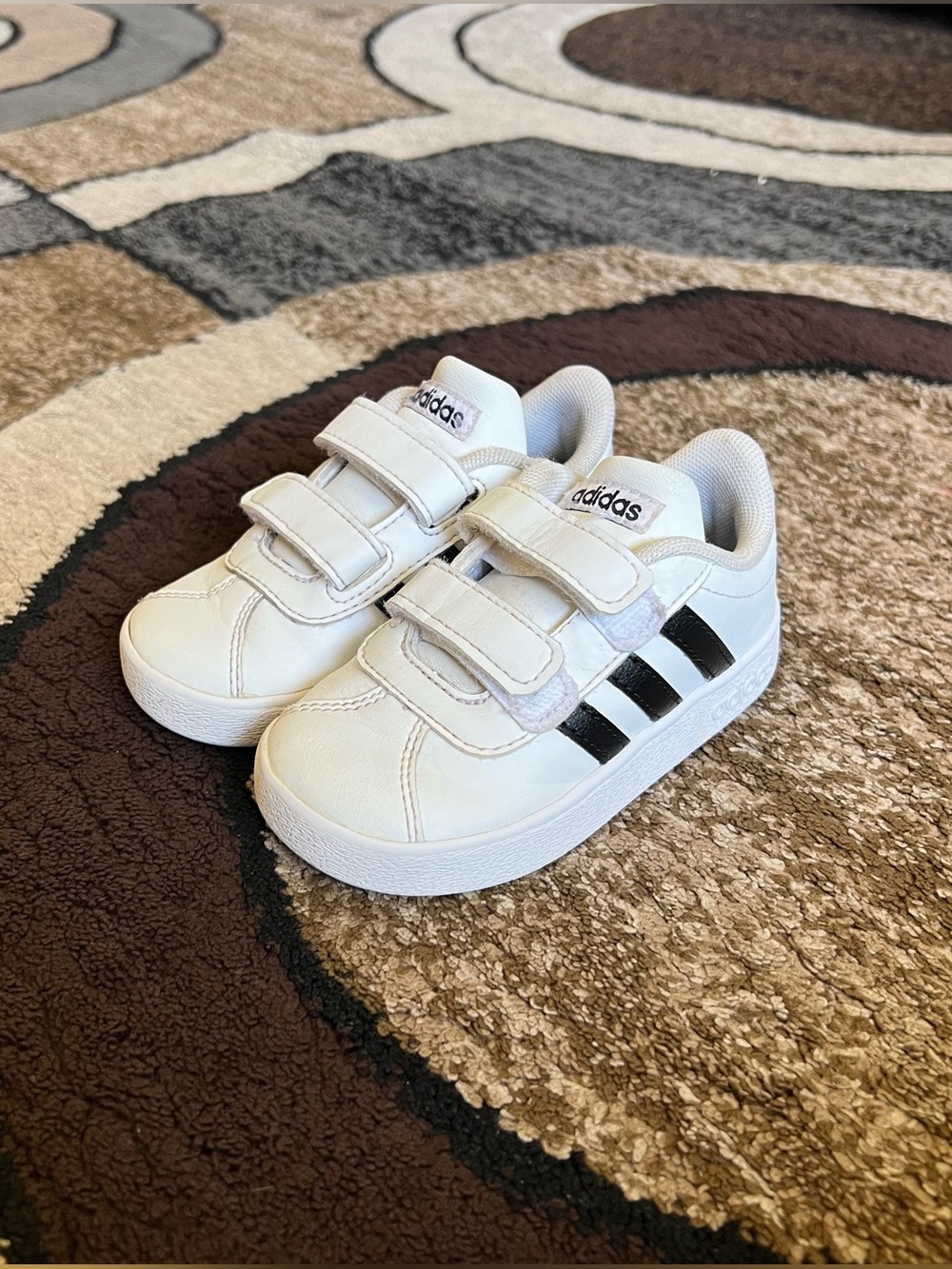 Baby Girl/Boy Adidas Grand Court  Sneakers Size 6K